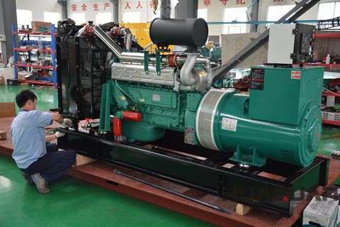 為了發電機組成功發出，華全的她真是拼了