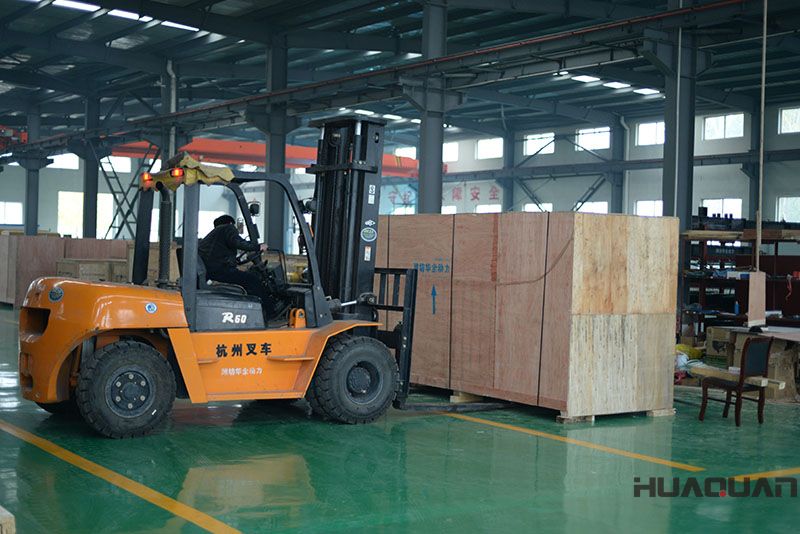 3月14號一臺HQ50GF底座油箱式發(fā)電機(jī)組順利送達(dá)濰坊的徐先生家