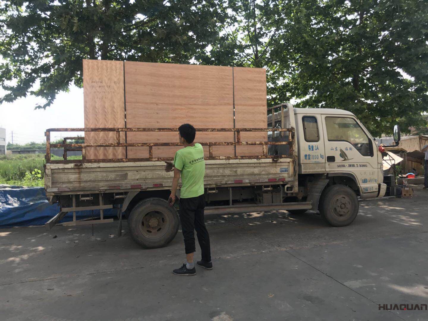 8月13日，一臺50kw靜音箱柴油發(fā)電機(jī)組從華全動力順利發(fā)往河北