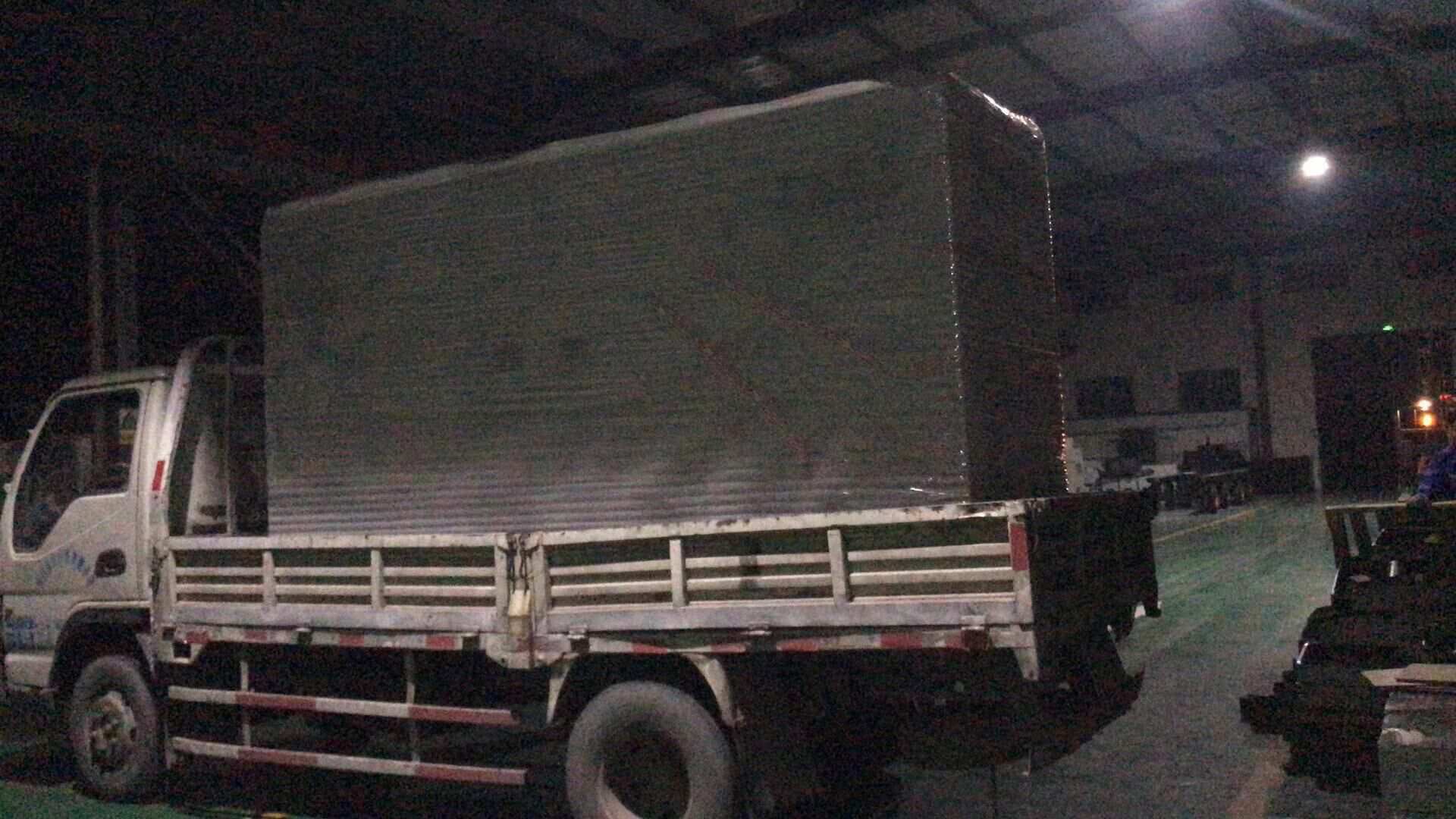 12月22日，皮先生從華全動力采購的100kw靜音箱柴油發電機組順利發往湖北省