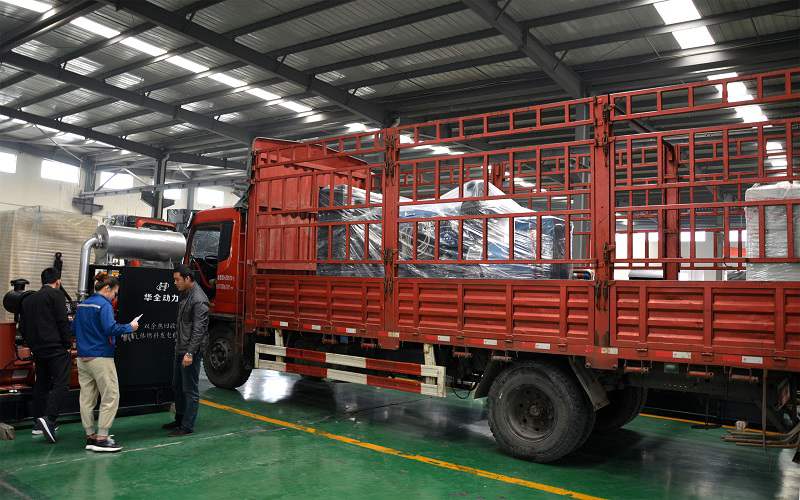 3月6日當天，華全動力一臺200kw立柜四保護發(fā)電機組成功發(fā)往山東省